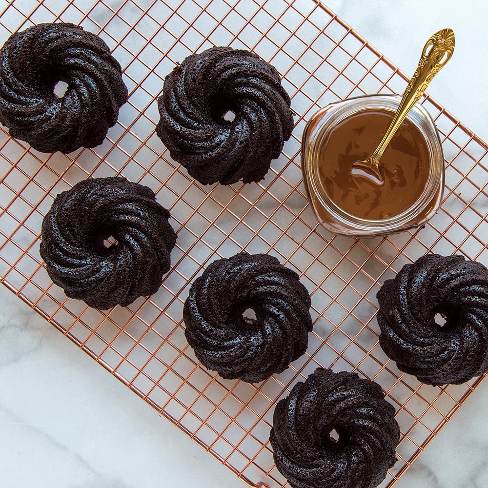 Swirl Bundtlette Pan E744