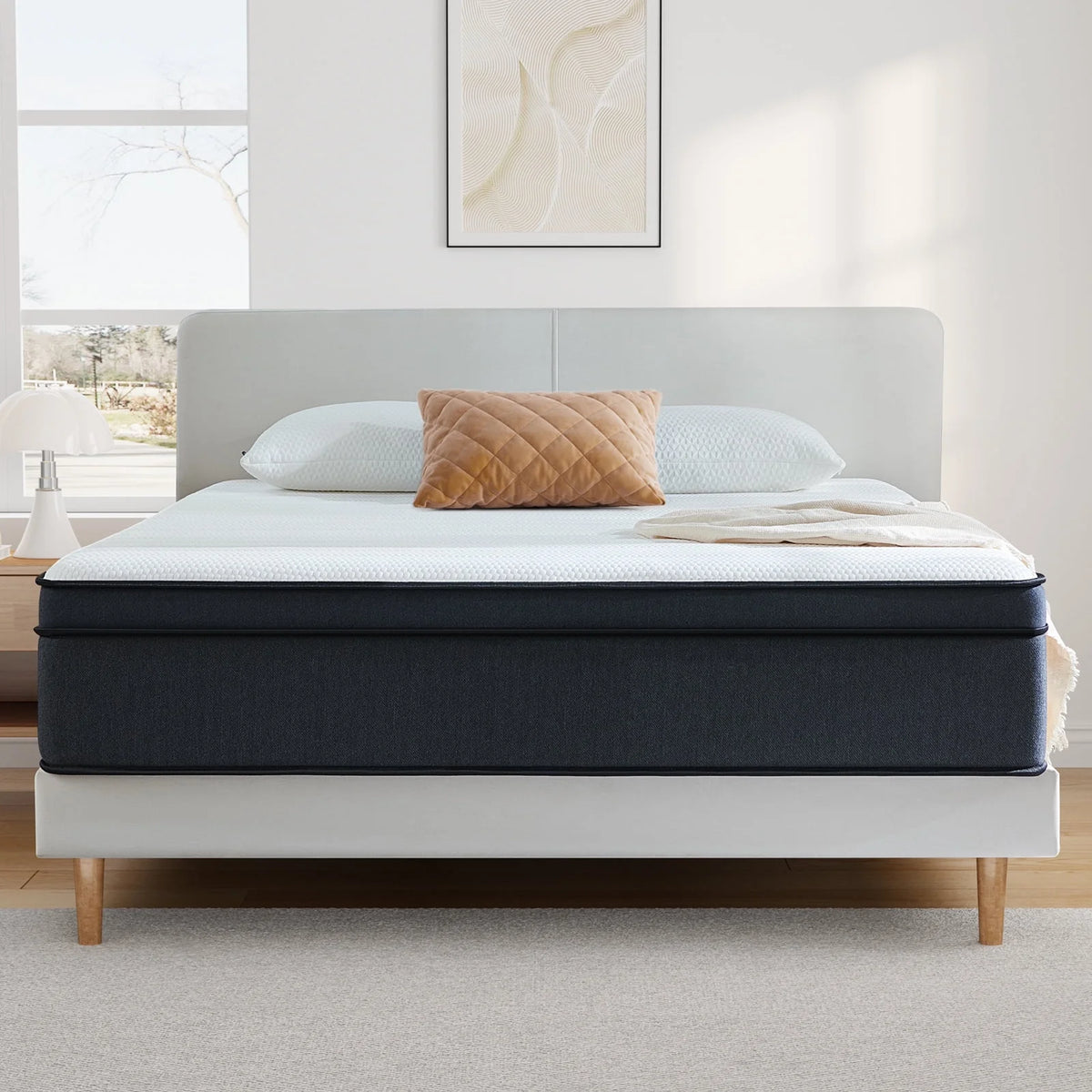 Queen 12 inch Medium Plush Hybrid Innerspring Mattress D7904