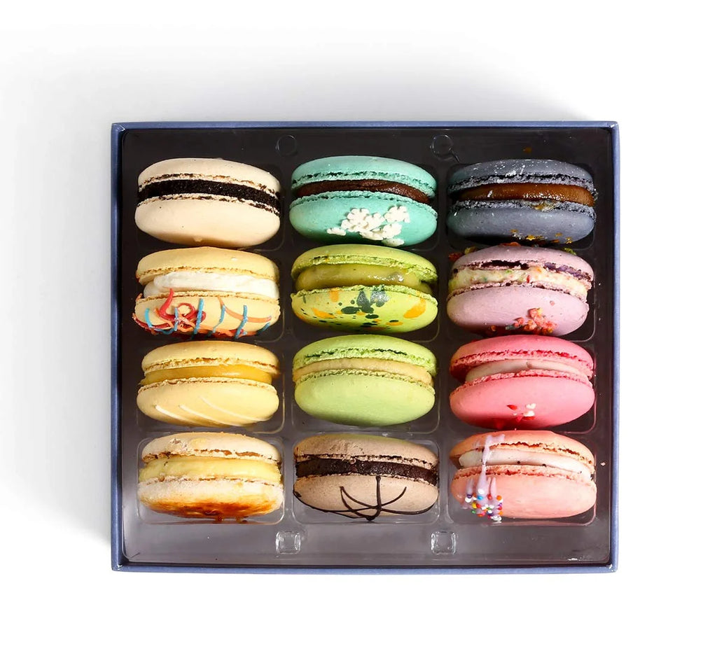 French Macaroons Chocolate Gift Box 12 V304116