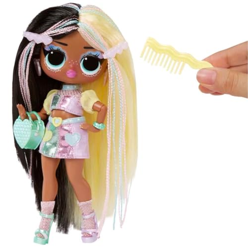 Fashion Doll with 15 Surprises and Accessories S603895